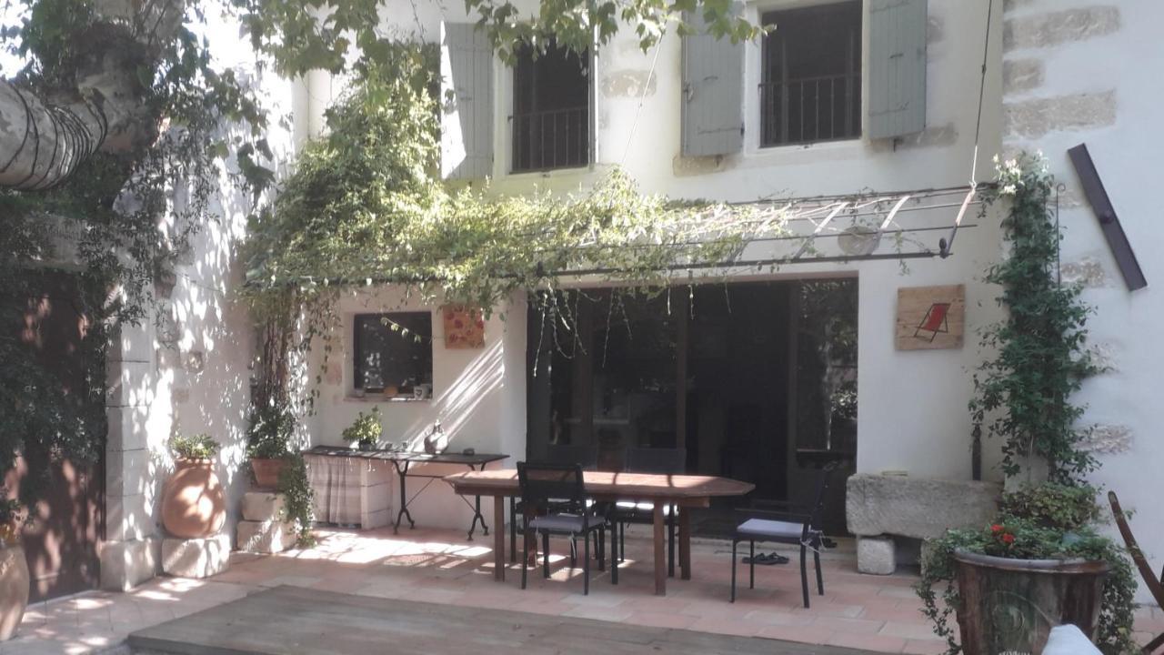 Mas La Maison de mon Père  Proche AVIGNON à PUJAUT Esterno foto
