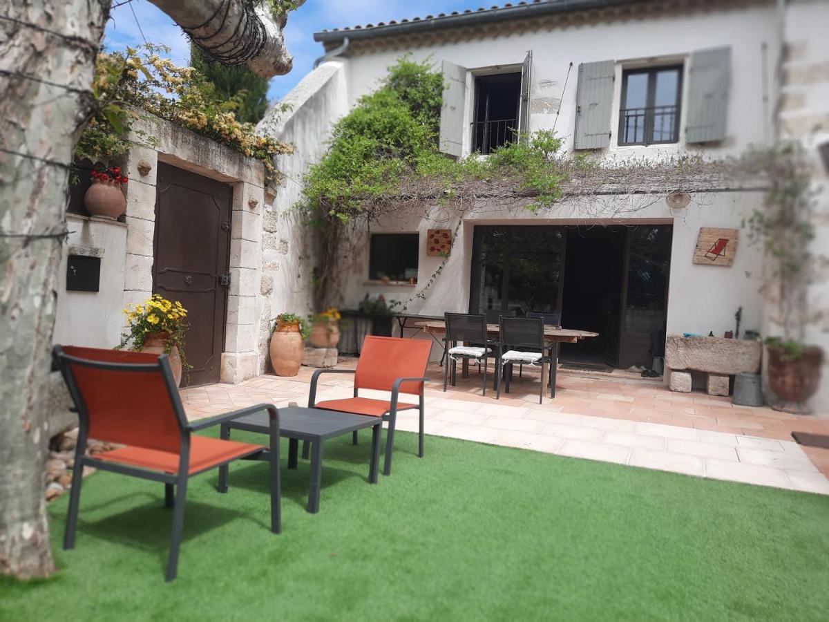 Mas La Maison de mon Père  Proche AVIGNON à PUJAUT Esterno foto