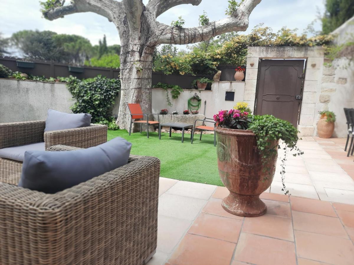 Mas La Maison de mon Père  Proche AVIGNON à PUJAUT Esterno foto